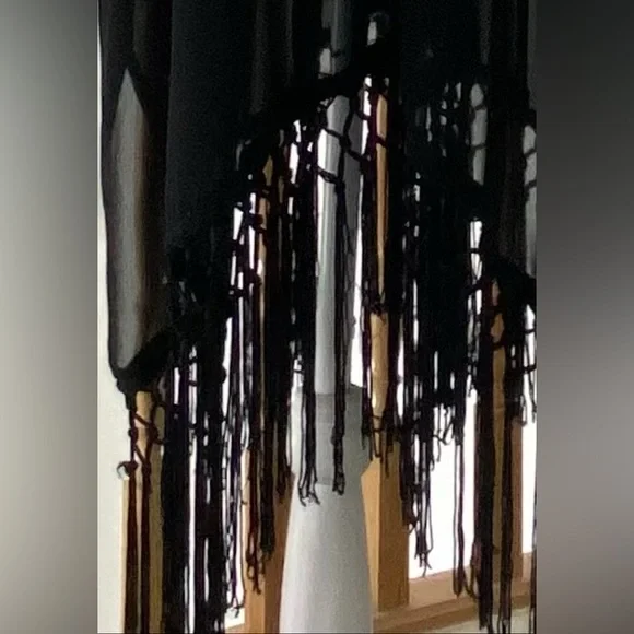 “Windsor” Black Sheer-Mesh Knotted-Fringe-Hem Kimono - Picture 3 of 4